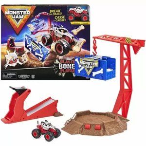NEW! Monster Jam Blastin' Bones Play Set with Model Monster Truck